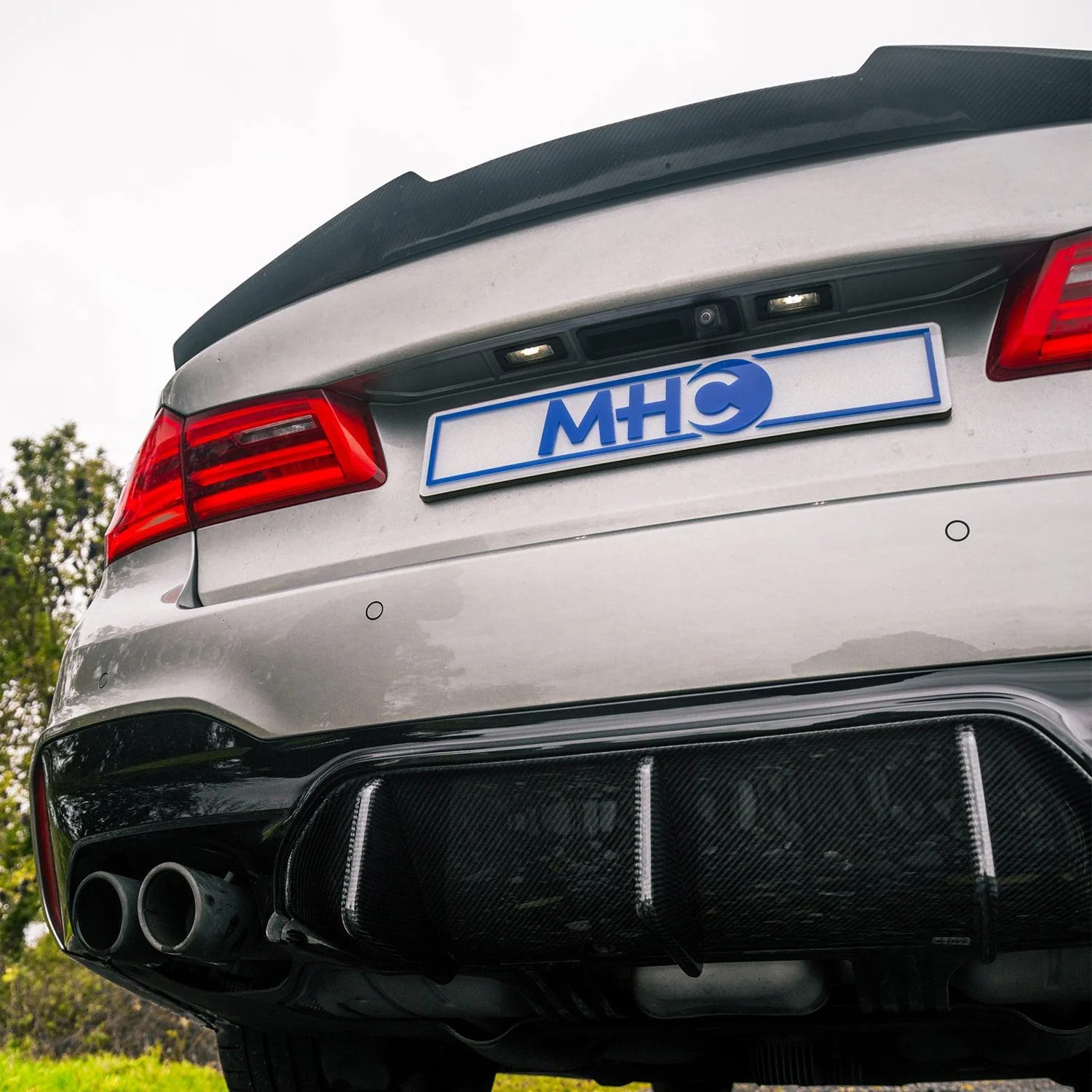 MHC+ High Kick Carbon Heckspoilerlippe passend für BMW M5 F90