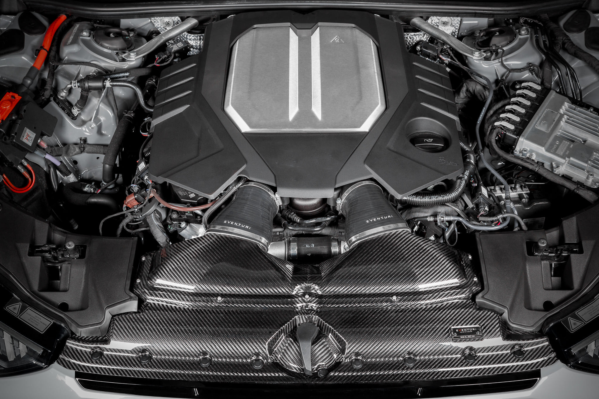 Eventuri carbon intake system for Audi C8 RS6/RS7 