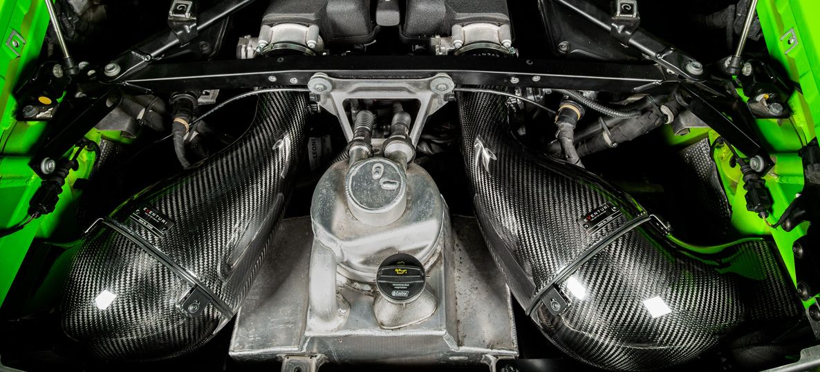 Eventuri carbon intake system for Lamborghini Huracan 