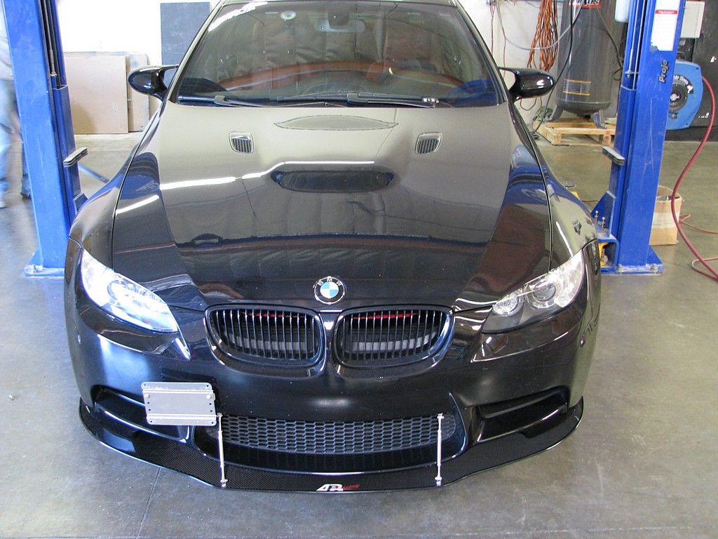 APR Performance Carbon Frontsplitter Mit Stützstreben -BMW E92 M3