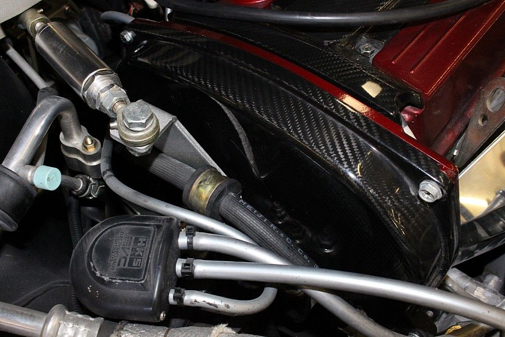 APR Performance Carbon Nockenwellenräderabdeckung für Mitsubishi Lancer Evolution 8-9