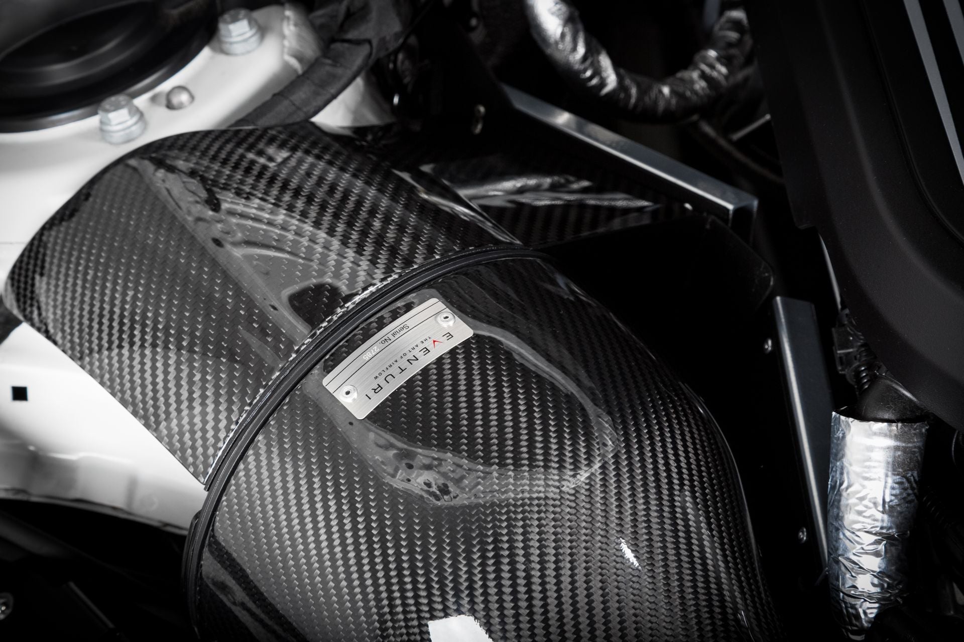 Eventuri carbon intake system for BMW B58 Mx40i 