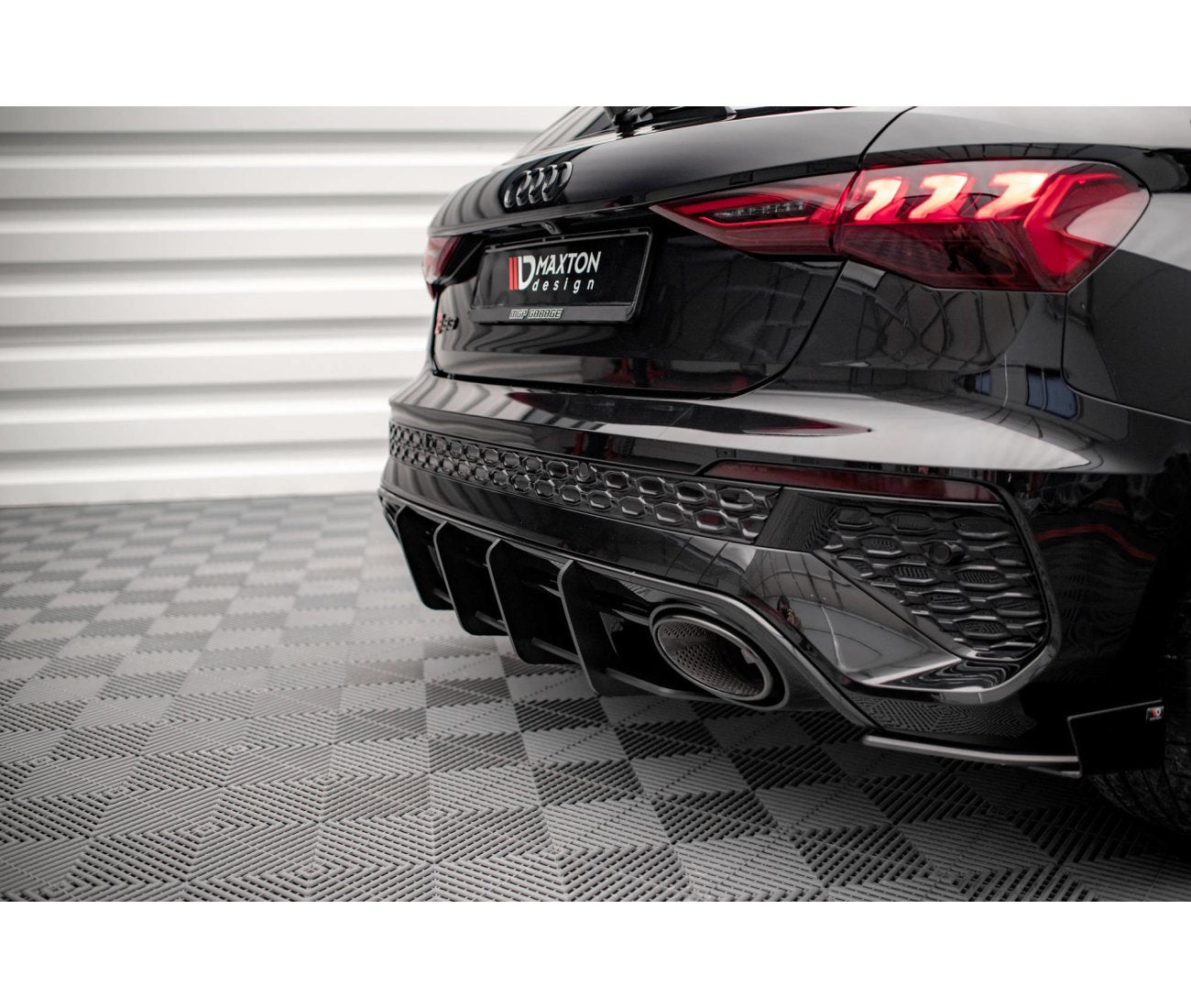 MAXTON DESIGN Street Pro Heckschürze für Audi RS3 Sportback 8Y